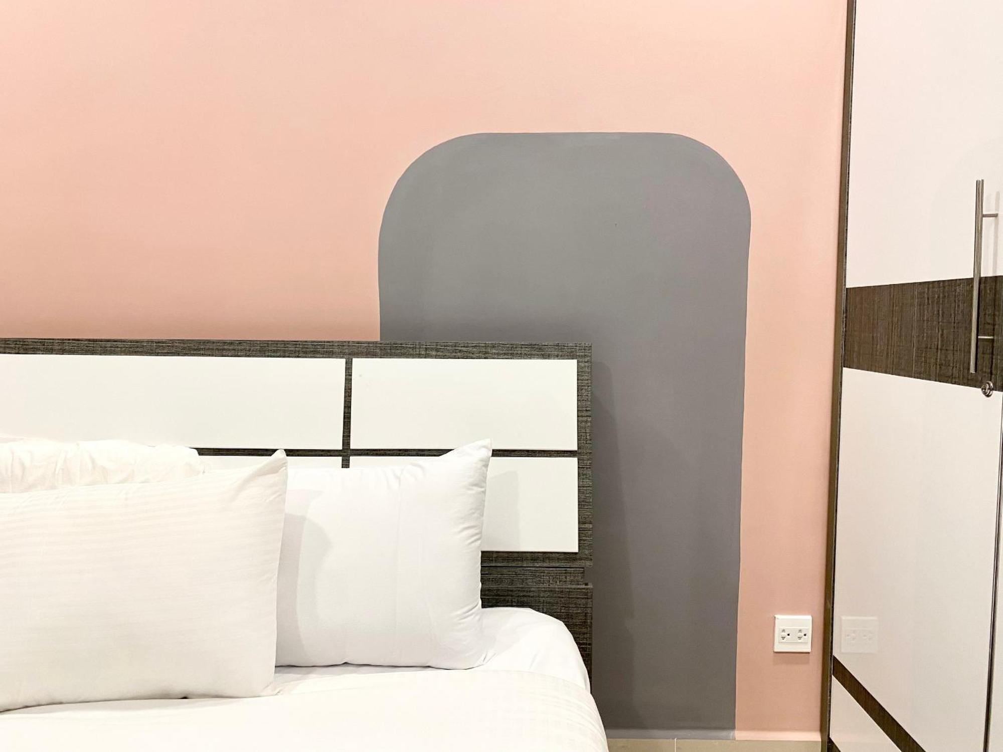 Yu Stay Lux And Cozy 2Bedrs In Soho Residence Near Bui Vien Walking Street Ho Chi Minh City Exterior photo